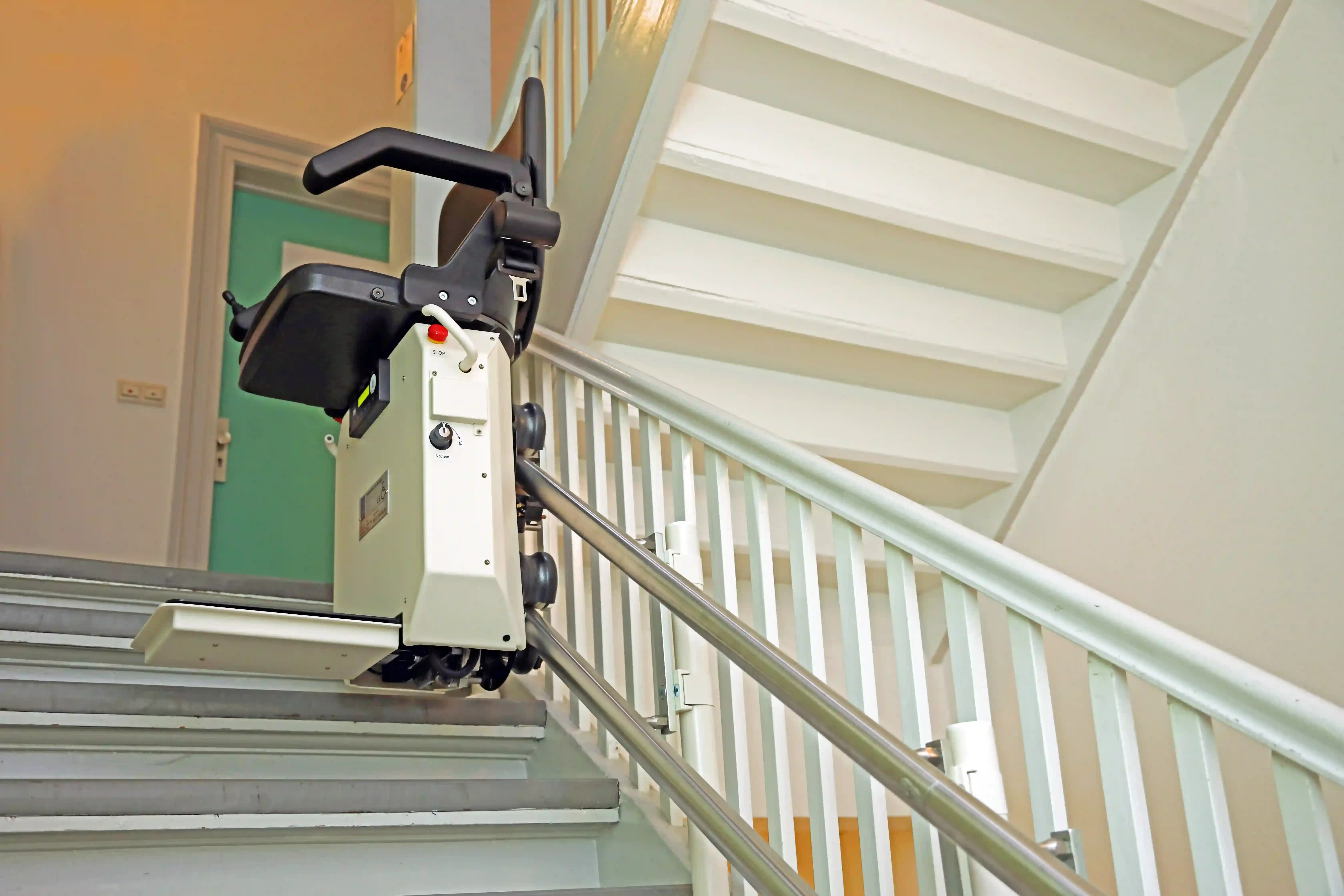 Image monte escalier 4 achat monte escalier